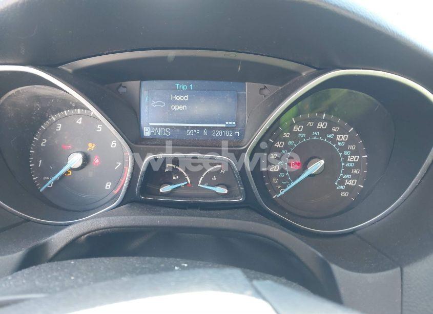 Photo 7 of 2012 Ford Focus SE (VIN 1FAHP3K24CL303788)