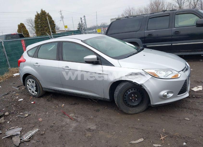 Photo 13 of 2012 Ford Focus SE (VIN 1FAHP3K24CL310255)