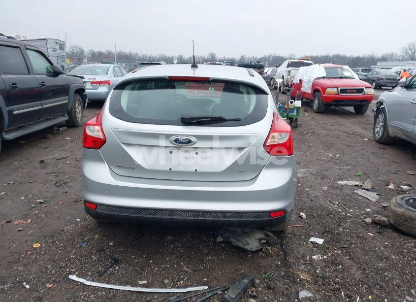 Photo 16 of 2012 Ford Focus SE (VIN 1FAHP3K24CL310255)