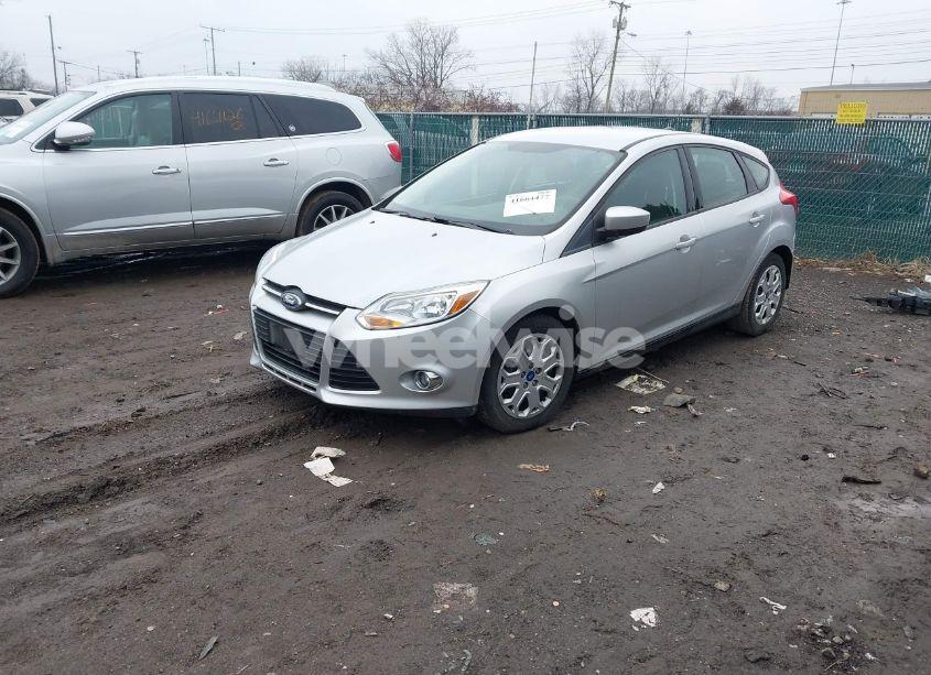 Photo 2 of 2012 Ford Focus SE (VIN 1FAHP3K24CL310255)
