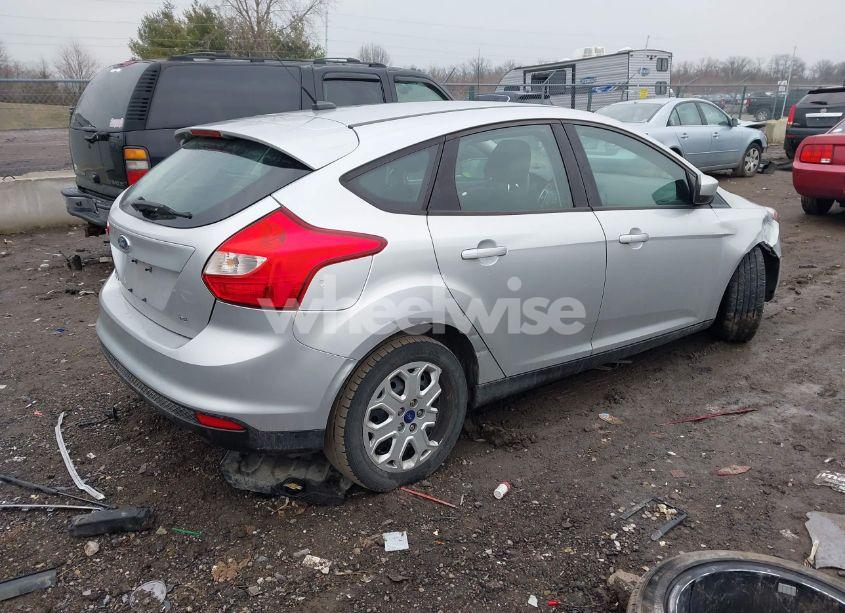 Photo 4 of 2012 Ford Focus SE (VIN 1FAHP3K24CL310255)