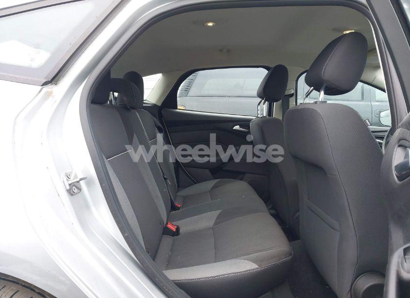 Photo 8 of 2012 Ford Focus SE (VIN 1FAHP3K24CL310255)