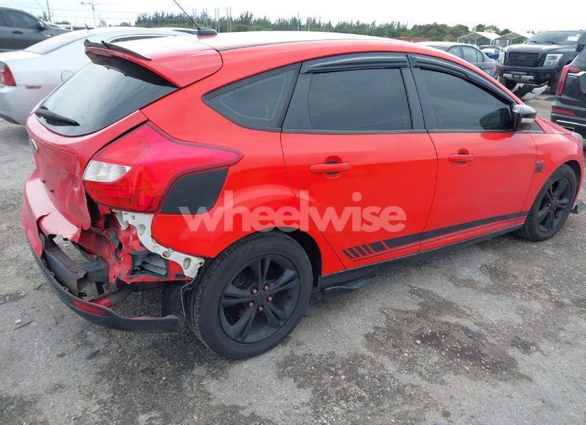 Photo 6 of 2012 Ford Focus SE (VIN 1FAHP3K24CL319747)