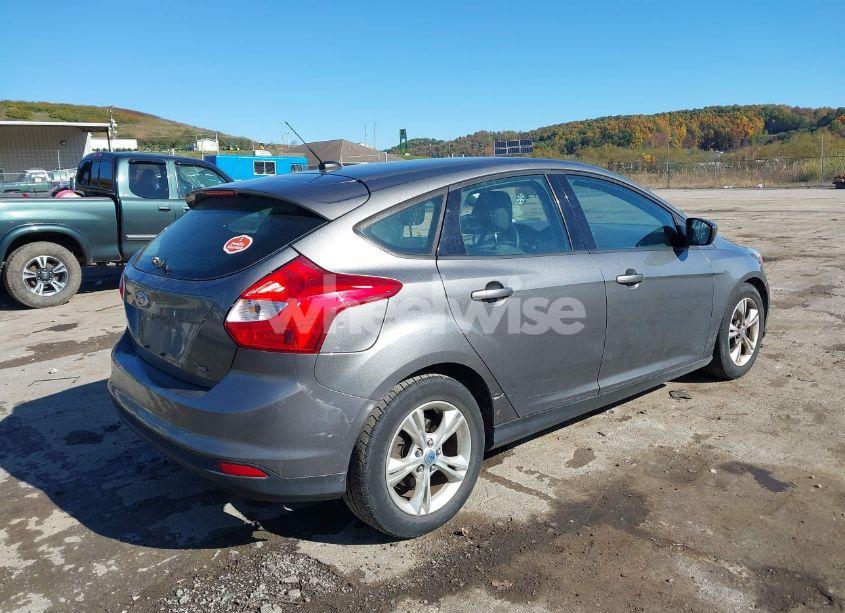 Photo 4 of 2012 Ford Focus SE (VIN 1FAHP3K24CL322860)