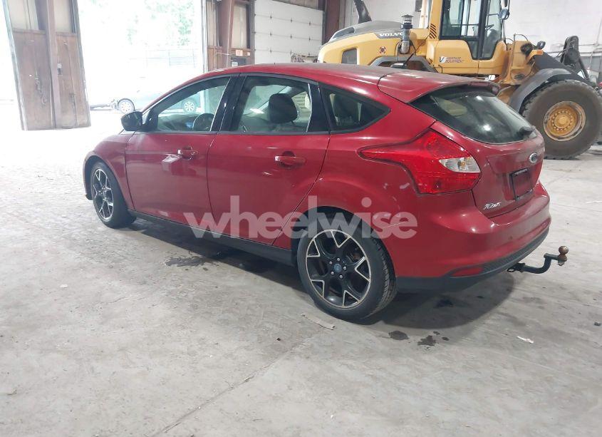 Photo 3 of 2012 Ford Focus SE (VIN 1FAHP3K24CL322941)