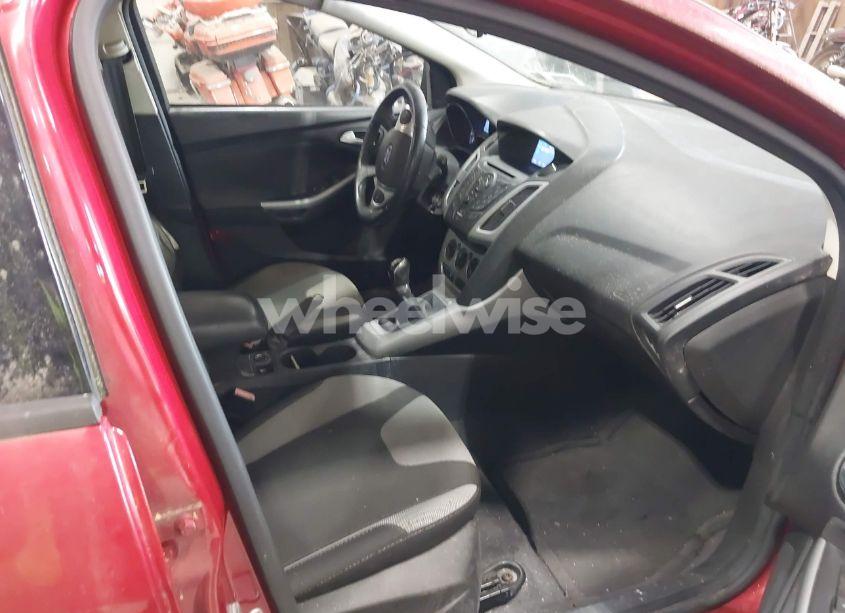 Photo 5 of 2012 Ford Focus SE (VIN 1FAHP3K24CL322941)