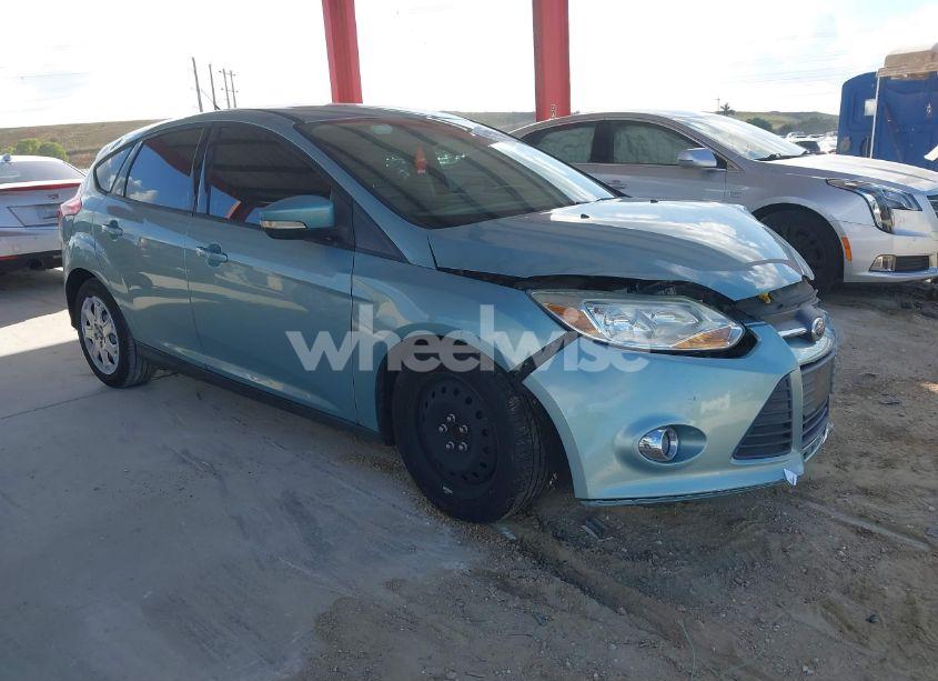 Photo 13 of 2012 Ford Focus SE (VIN 1FAHP3K24CL335415)