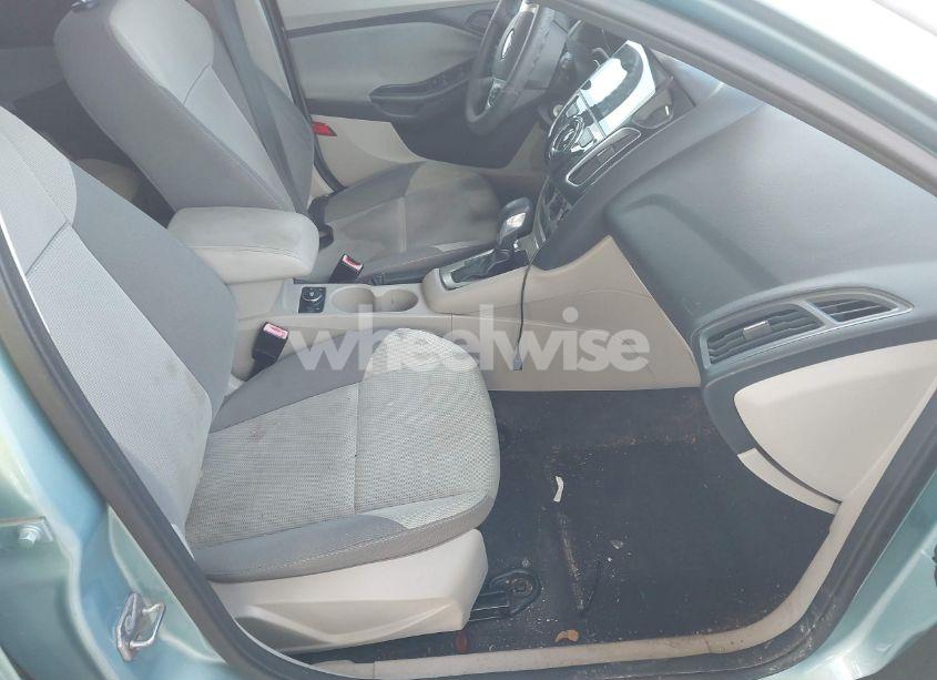 Photo 5 of 2012 Ford Focus SE (VIN 1FAHP3K24CL335415)