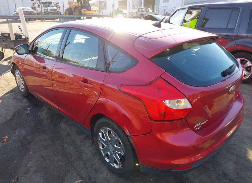 Photo 3 of 2012 Ford Focus SE (VIN 1FAHP3K24CL341120)