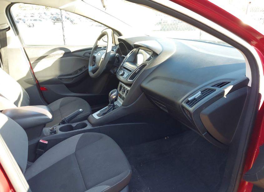 Photo 5 of 2012 Ford Focus SE (VIN 1FAHP3K24CL341120)