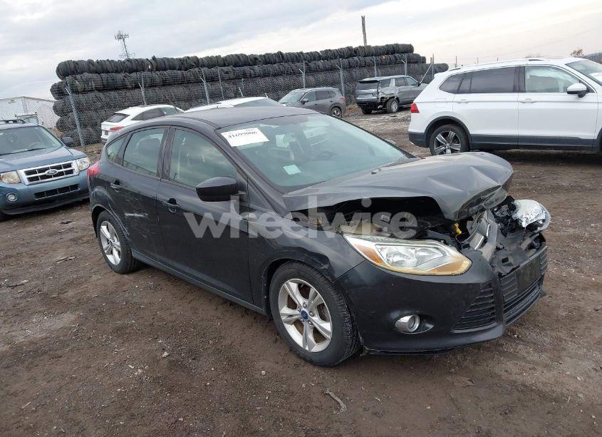 2012 Ford Focus SE (VIN 1FAHP3K24CL341179) main photo