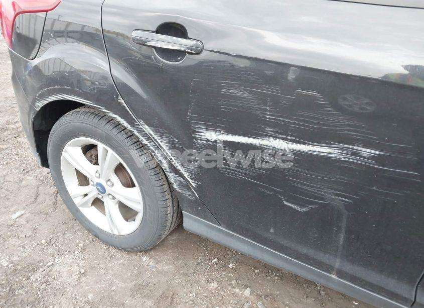 Photo 15 of 2012 Ford Focus SE (VIN 1FAHP3K24CL341179)