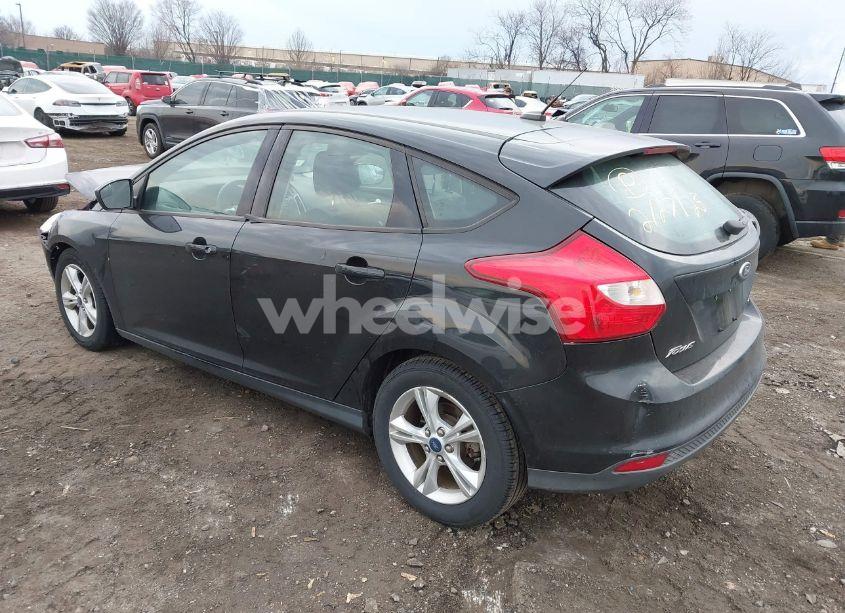 Photo 3 of 2012 Ford Focus SE (VIN 1FAHP3K24CL341179)