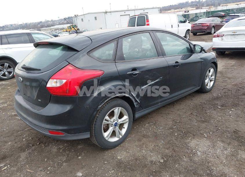 Photo 4 of 2012 Ford Focus SE (VIN 1FAHP3K24CL341179)