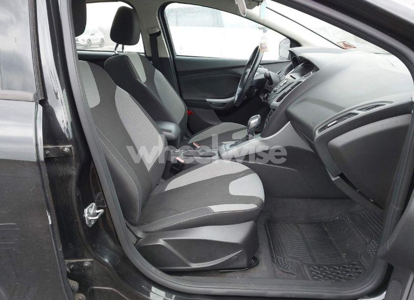 Photo 5 of 2012 Ford Focus SE (VIN 1FAHP3K24CL341179)