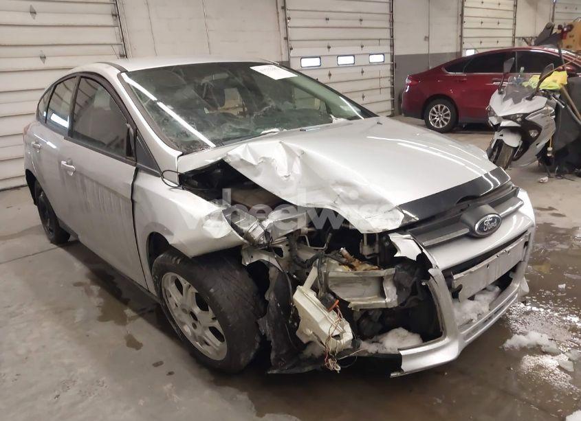 2012 Ford Focus SE (VIN 1FAHP3K24CL351422) main photo