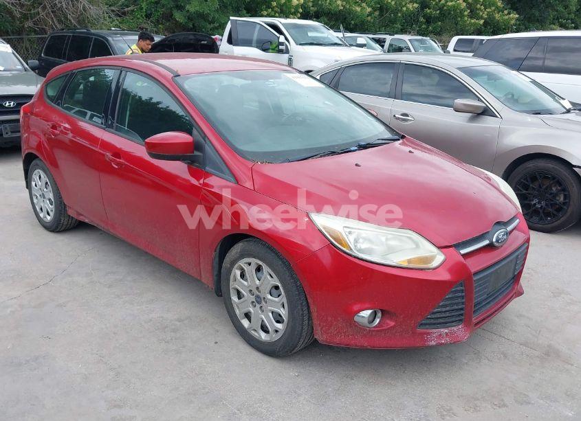 2012 Ford Focus SE (VIN 1FAHP3K24CL386011) main photo