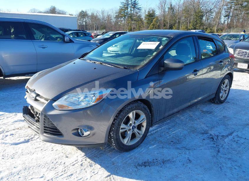 Photo 2 of 2012 Ford Focus SE (VIN 1FAHP3K24CL398918)
