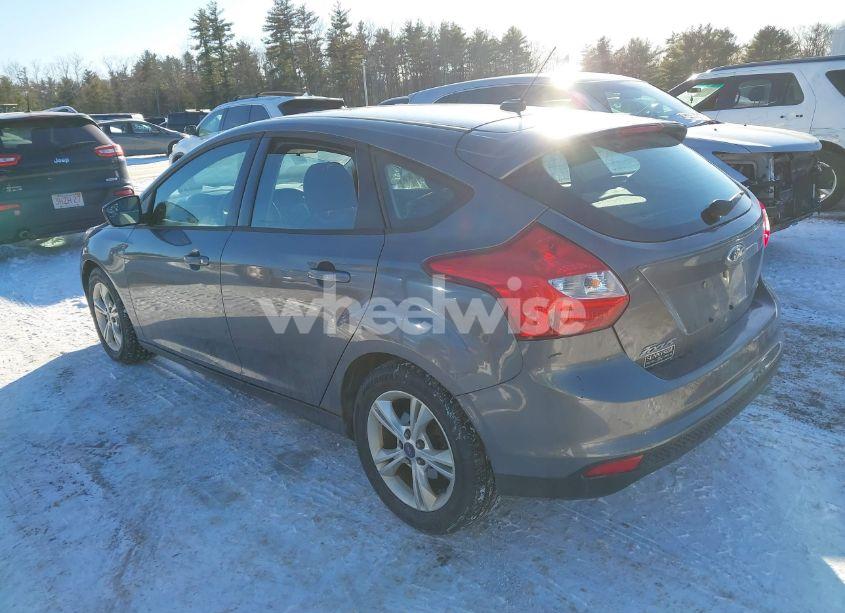 Photo 3 of 2012 Ford Focus SE (VIN 1FAHP3K24CL398918)