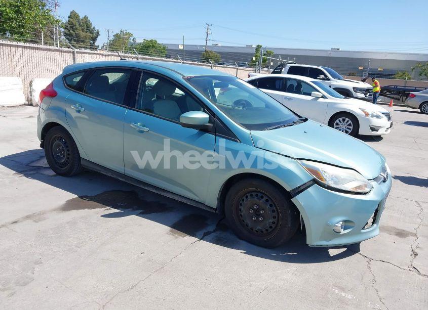 2012 Ford Focus SE (VIN 1FAHP3K24CL423428) main photo