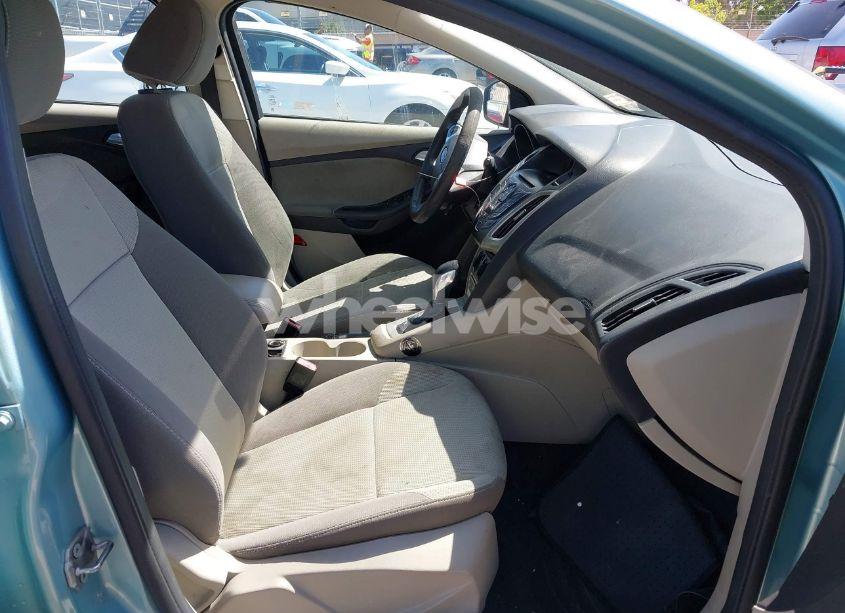 Photo 5 of 2012 Ford Focus SE (VIN 1FAHP3K24CL423428)