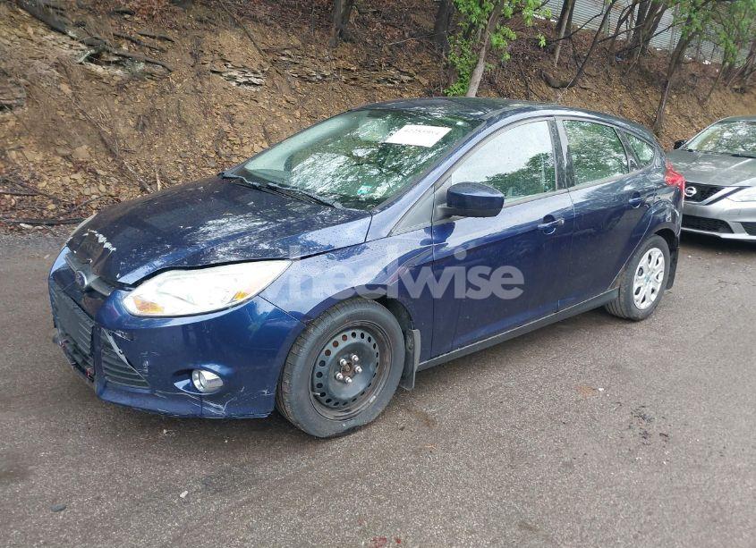 Photo 2 of 2012 Ford Focus SE (VIN 1FAHP3K25CL109013)