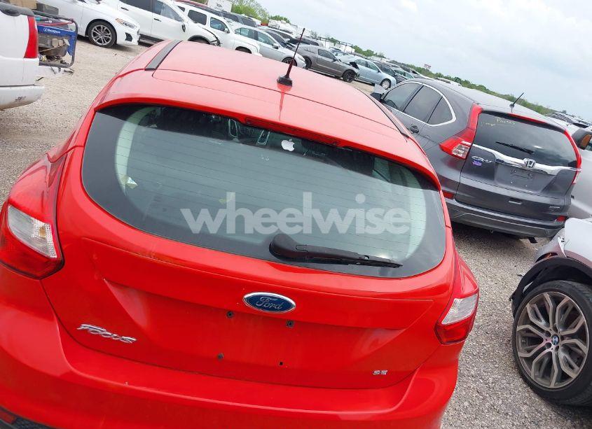 Photo 14 of 2012 Ford Focus SE (VIN 1FAHP3K25CL111165)