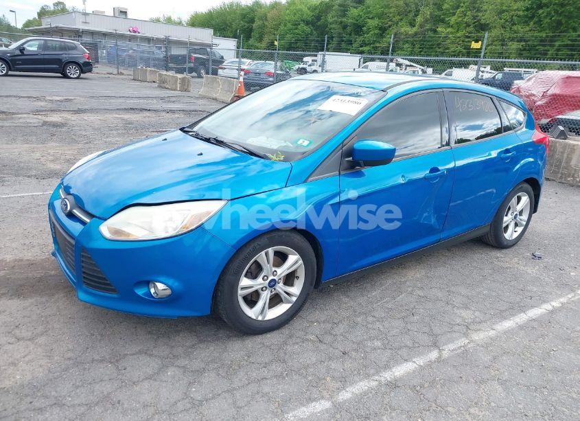 Photo 2 of 2012 Ford Focus SE (VIN 1FAHP3K25CL163007)