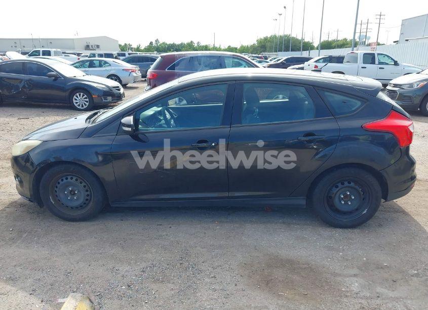 Photo 14 of 2012 Ford Focus SE (VIN 1FAHP3K25CL167218)