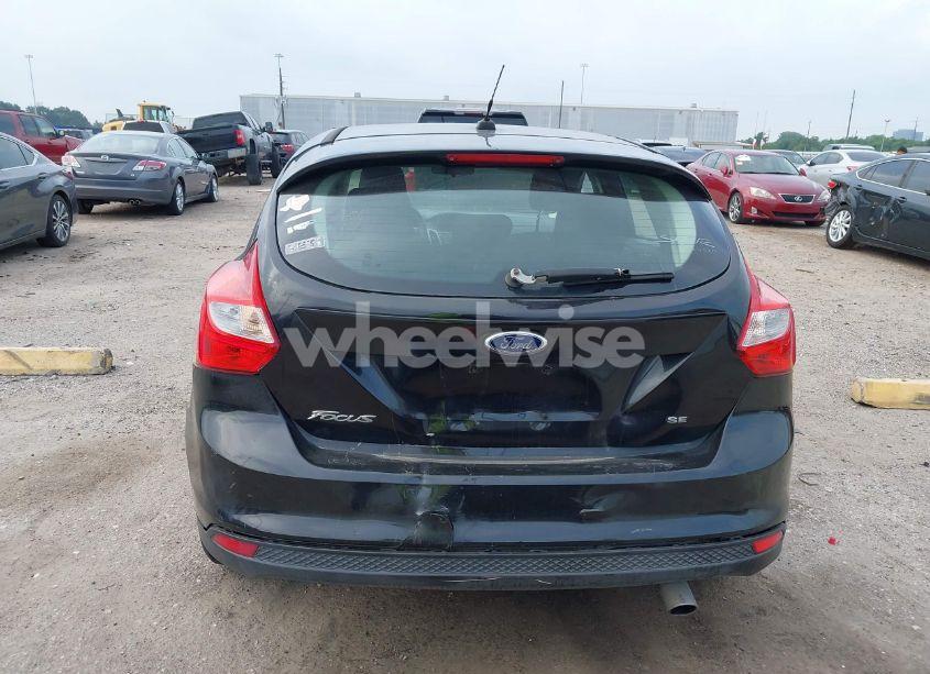 Photo 16 of 2012 Ford Focus SE (VIN 1FAHP3K25CL167218)