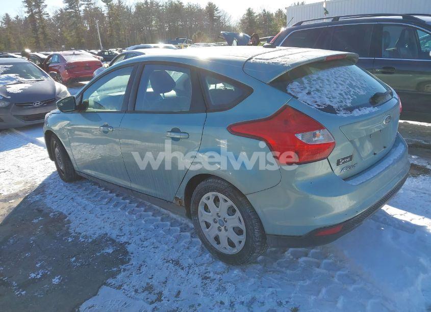 Photo 3 of 2012 Ford Focus SE (VIN 1FAHP3K25CL182270)