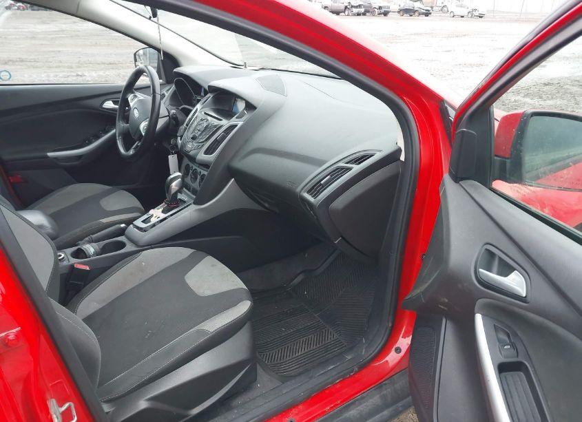 Photo 5 of 2012 Ford Focus SE (VIN 1FAHP3K25CL192992)