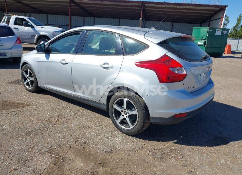 Photo 3 of 2012 Ford Focus SE (VIN 1FAHP3K25CL193768)