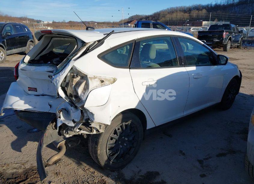 Photo 4 of 2012 Ford Focus SE (VIN 1FAHP3K25CL241107)