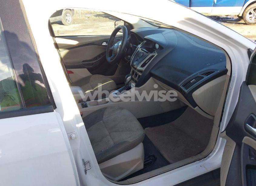 Photo 5 of 2012 Ford Focus SE (VIN 1FAHP3K25CL241107)