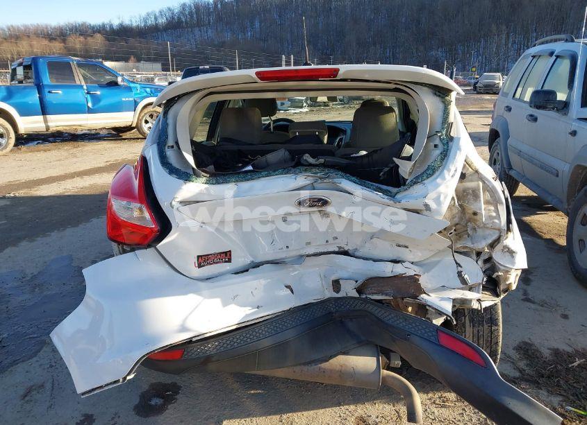 Photo 6 of 2012 Ford Focus SE (VIN 1FAHP3K25CL241107)