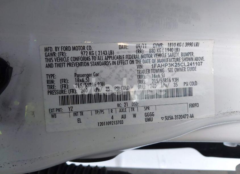 Photo 9 of 2012 Ford Focus SE (VIN 1FAHP3K25CL241107)