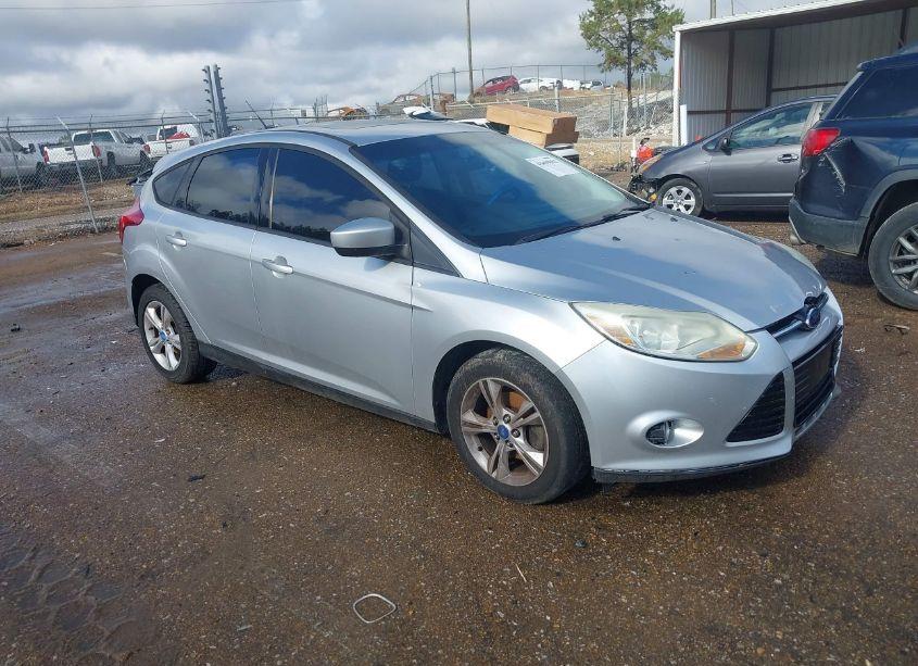2012 Ford Focus SE (VIN 1FAHP3K25CL259851) main photo