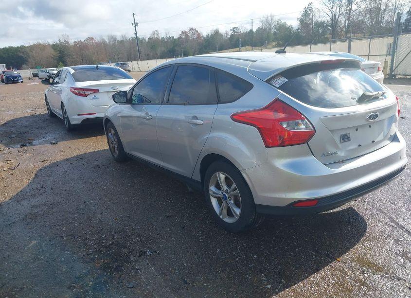 Photo 3 of 2012 Ford Focus SE (VIN 1FAHP3K25CL259851)