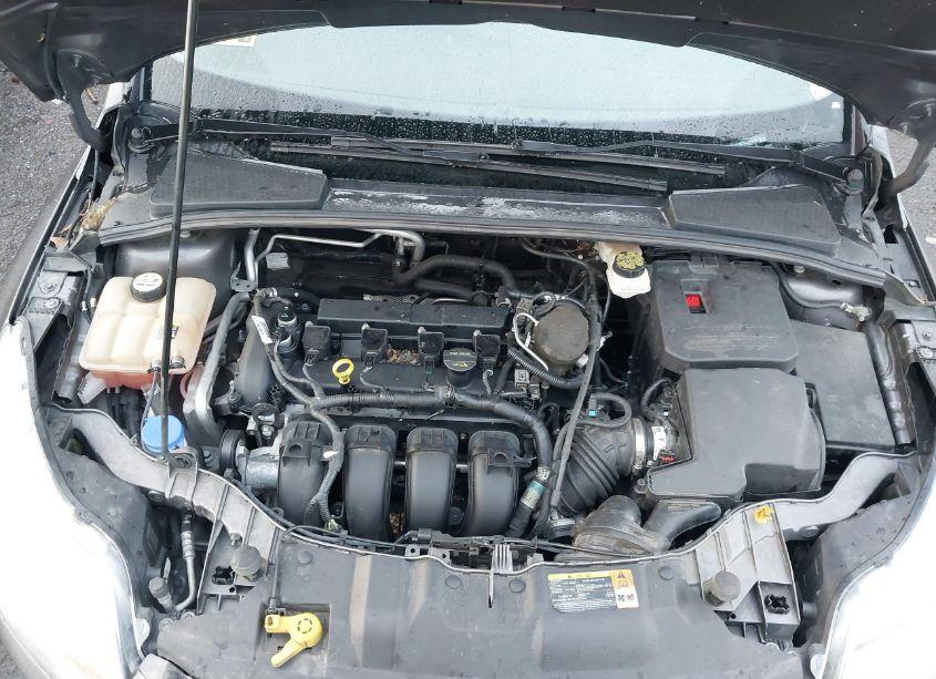 Photo 10 of 2012 Ford Focus SE (VIN 1FAHP3K25CL279825)