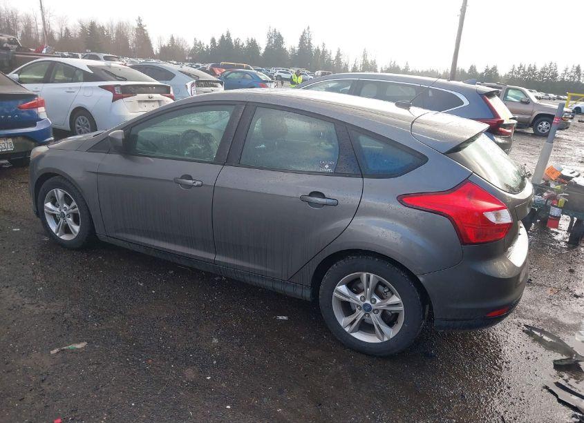Photo 3 of 2012 Ford Focus SE (VIN 1FAHP3K25CL279825)