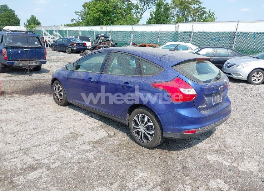 Photo 3 of 2012 Ford Focus SE (VIN 1FAHP3K25CL317974)