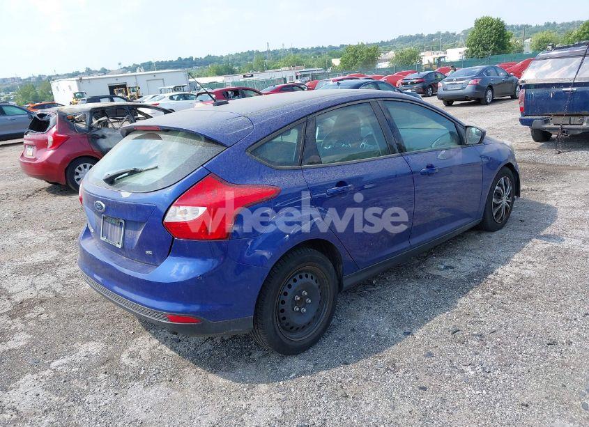 Photo 4 of 2012 Ford Focus SE (VIN 1FAHP3K25CL317974)