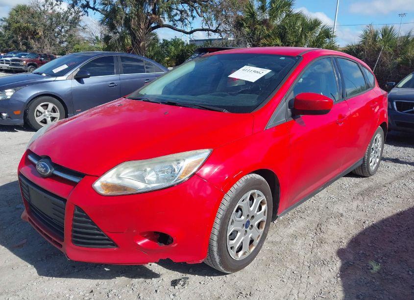 Photo 2 of 2012 Ford Focus SE (VIN 1FAHP3K25CL375003)