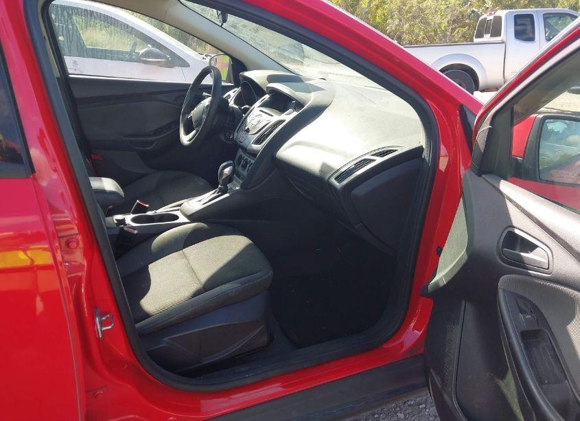 Photo 5 of 2012 Ford Focus SE (VIN 1FAHP3K25CL375003)