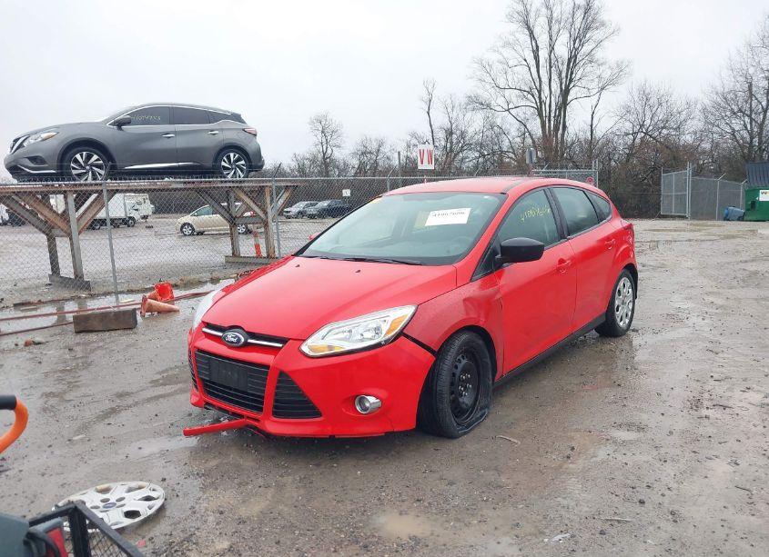 Photo 2 of 2012 Ford Focus SE (VIN 1FAHP3K25CL394361)