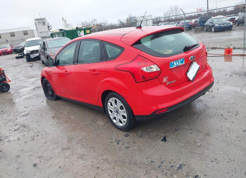 Photo 3 of 2012 Ford Focus SE (VIN 1FAHP3K25CL394361)