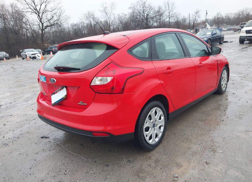 Photo 4 of 2012 Ford Focus SE (VIN 1FAHP3K25CL394361)