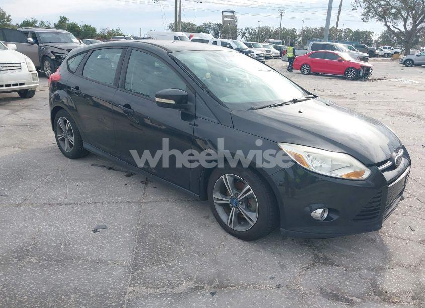 2012 Ford Focus SE (VIN 1FAHP3K25CL428444) main photo