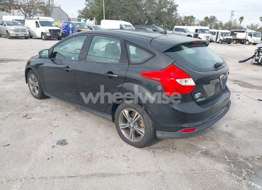 Photo 3 of 2012 Ford Focus SE (VIN 1FAHP3K25CL428444)